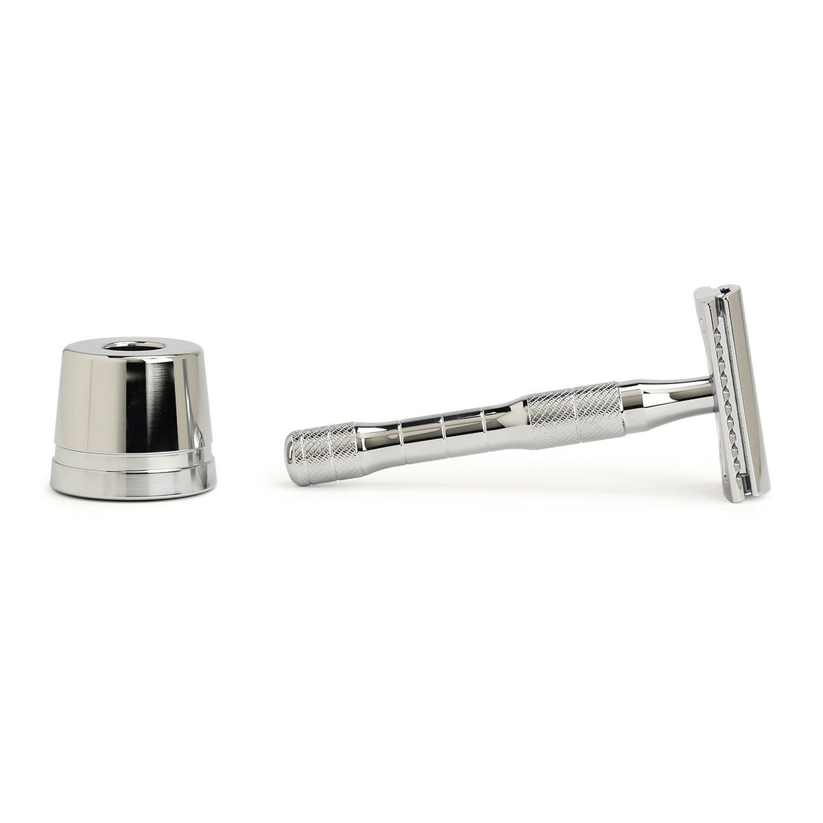 Daily Shaver with chrome finish is a three piece razor and comes with a heavy base-style stand