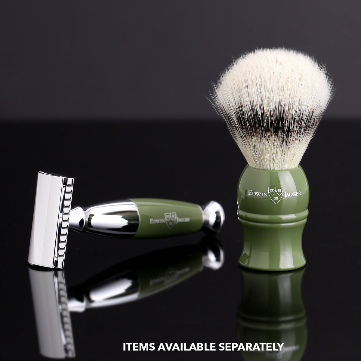 These shaving brushes match nicely with the Diffusion 36 Safety Razors (items available separately)
