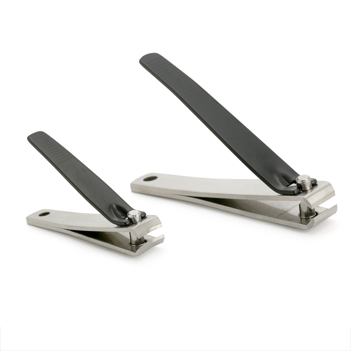 Open fingernail and toenail clippers from Tweezerman. They have a slim profile , the lever twists ninety dgrees and the flips backmonto itself to be in the open leverage position.from the